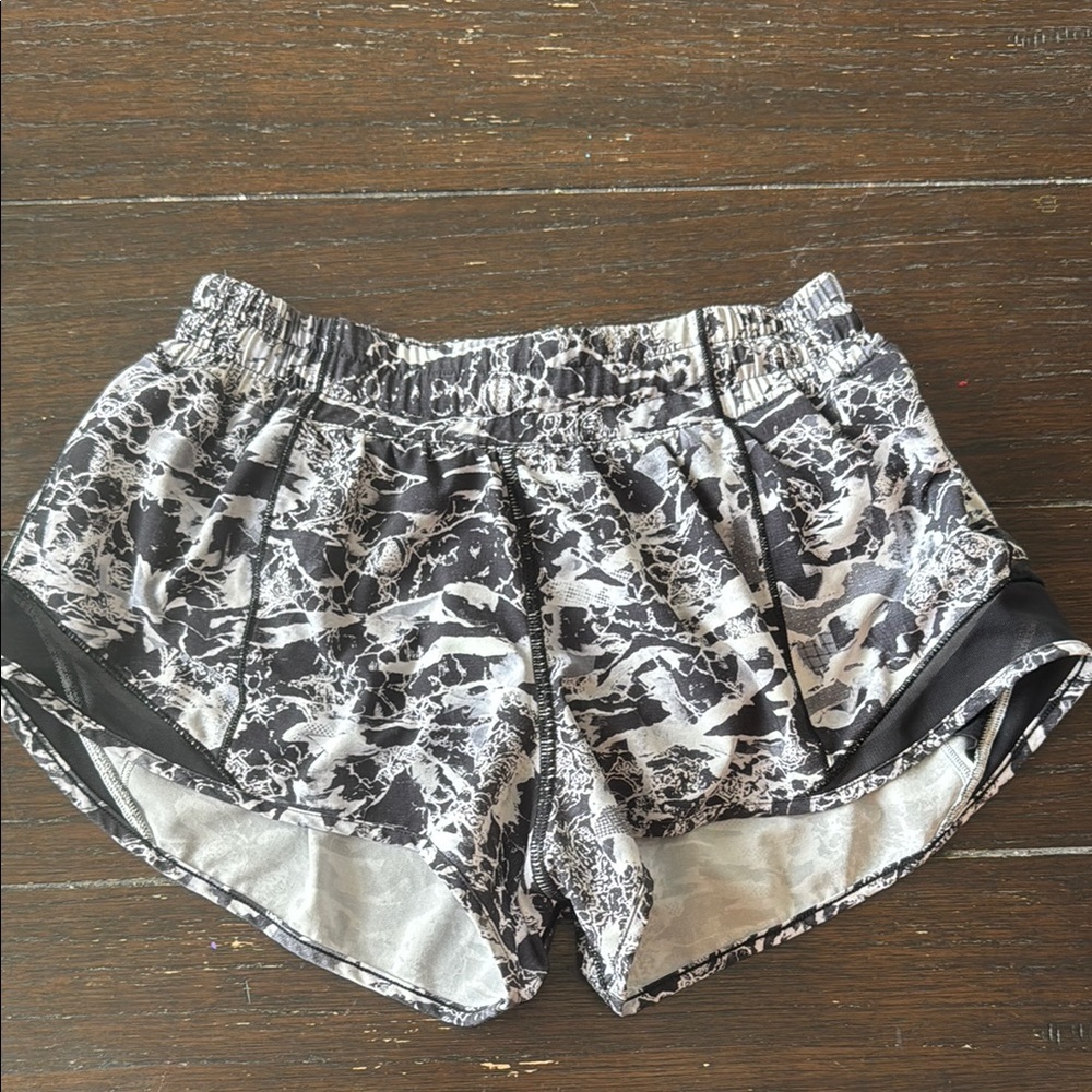 Lululemon black and gray running shorts 6